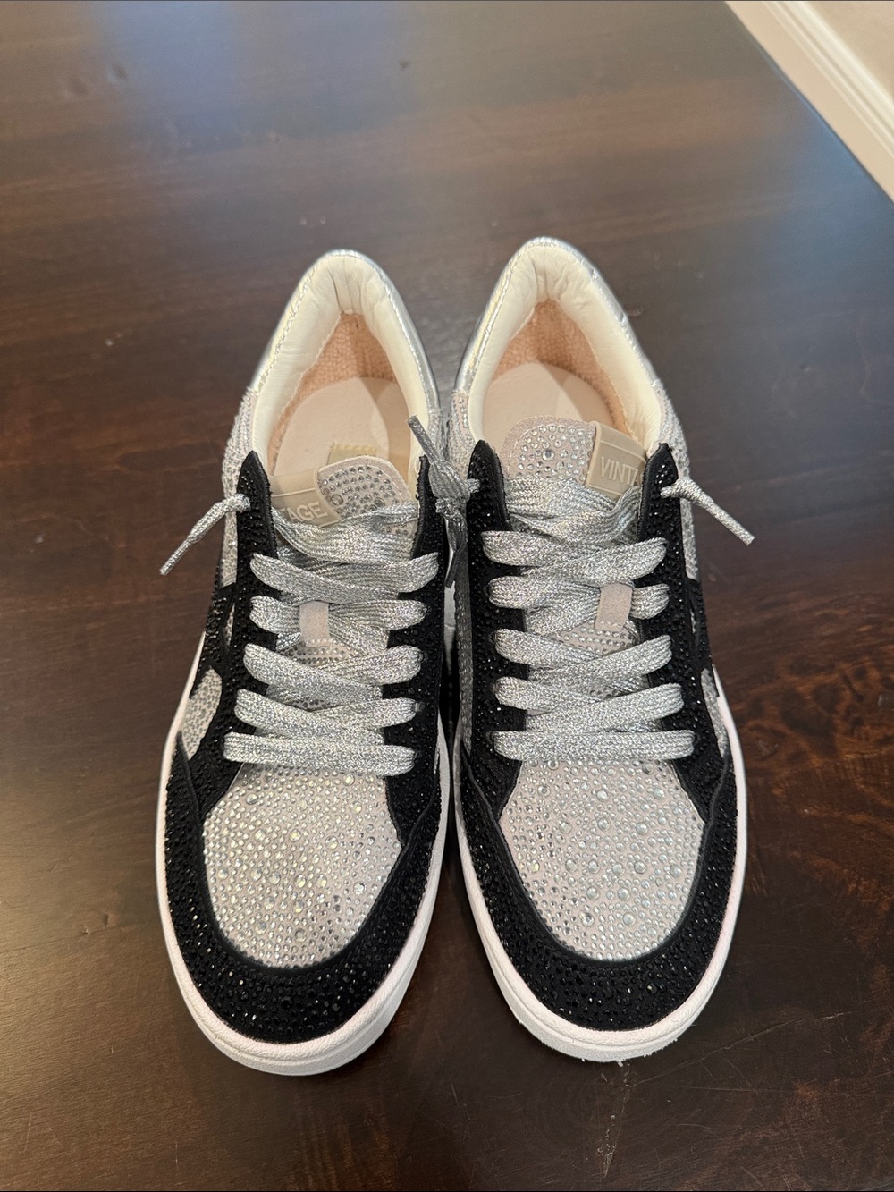 Vintage Havana Women's Glitter Lace-Up Sneakers in Black and Silver